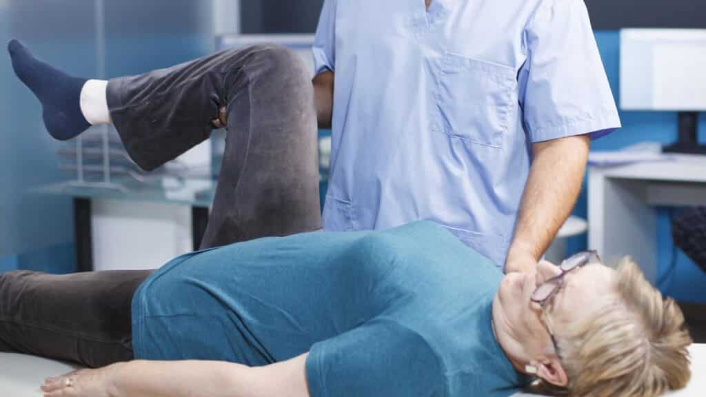Rehabilitacja po endoprotezie biodra - rehabilitacja funkcjonalna 3 rehabilitacja po endoprotezoplastyce biodra terapia kraków